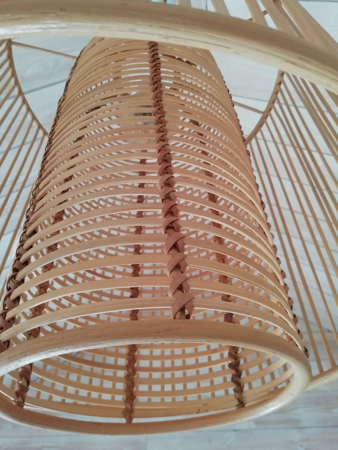 Suspension en rotin