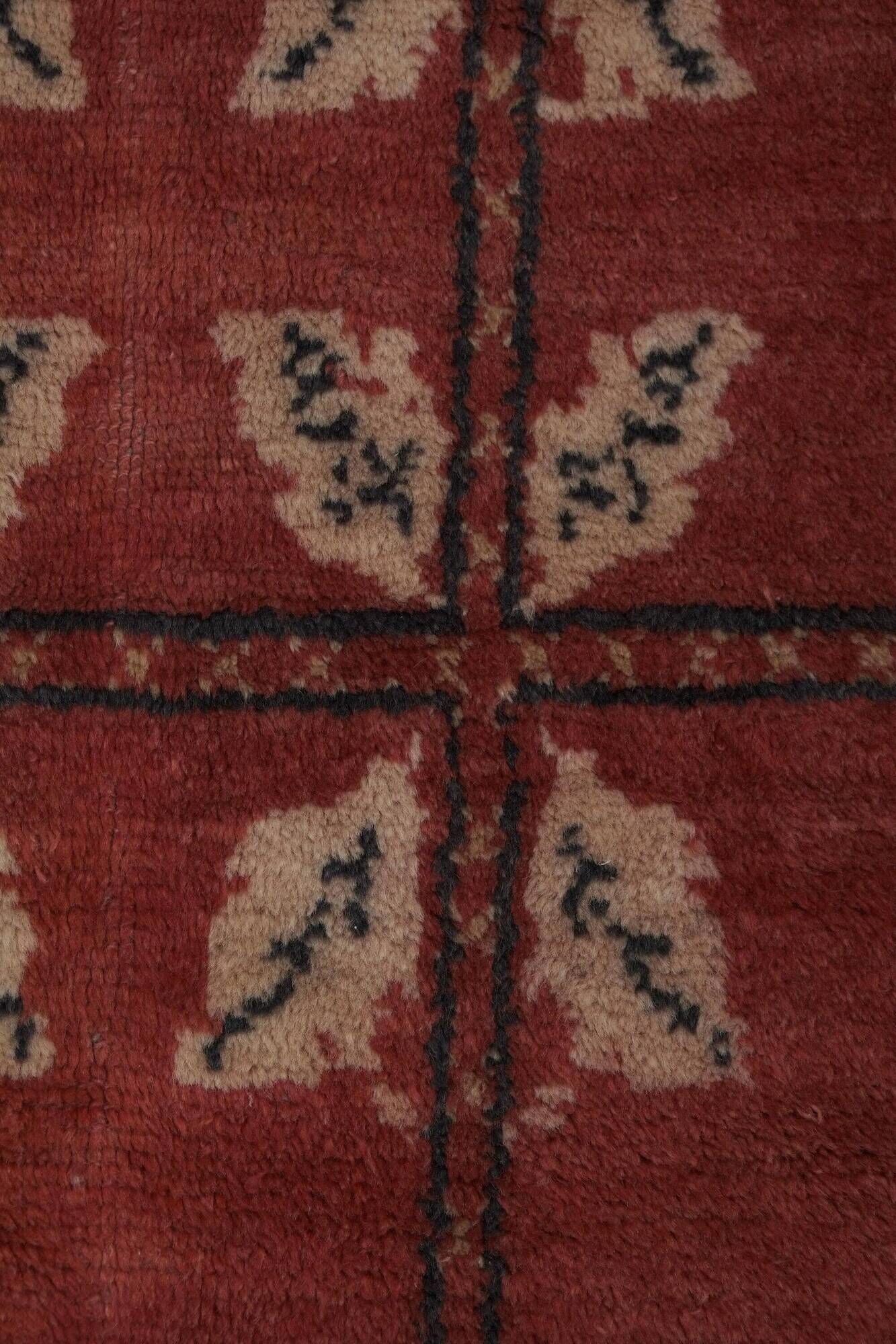 Vintage Turkish handmade rug 142x207 cm