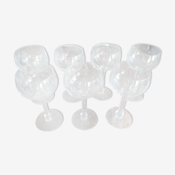 Lot de 7 verres à vin buvant ballon en cristal ciselé pied ourlé