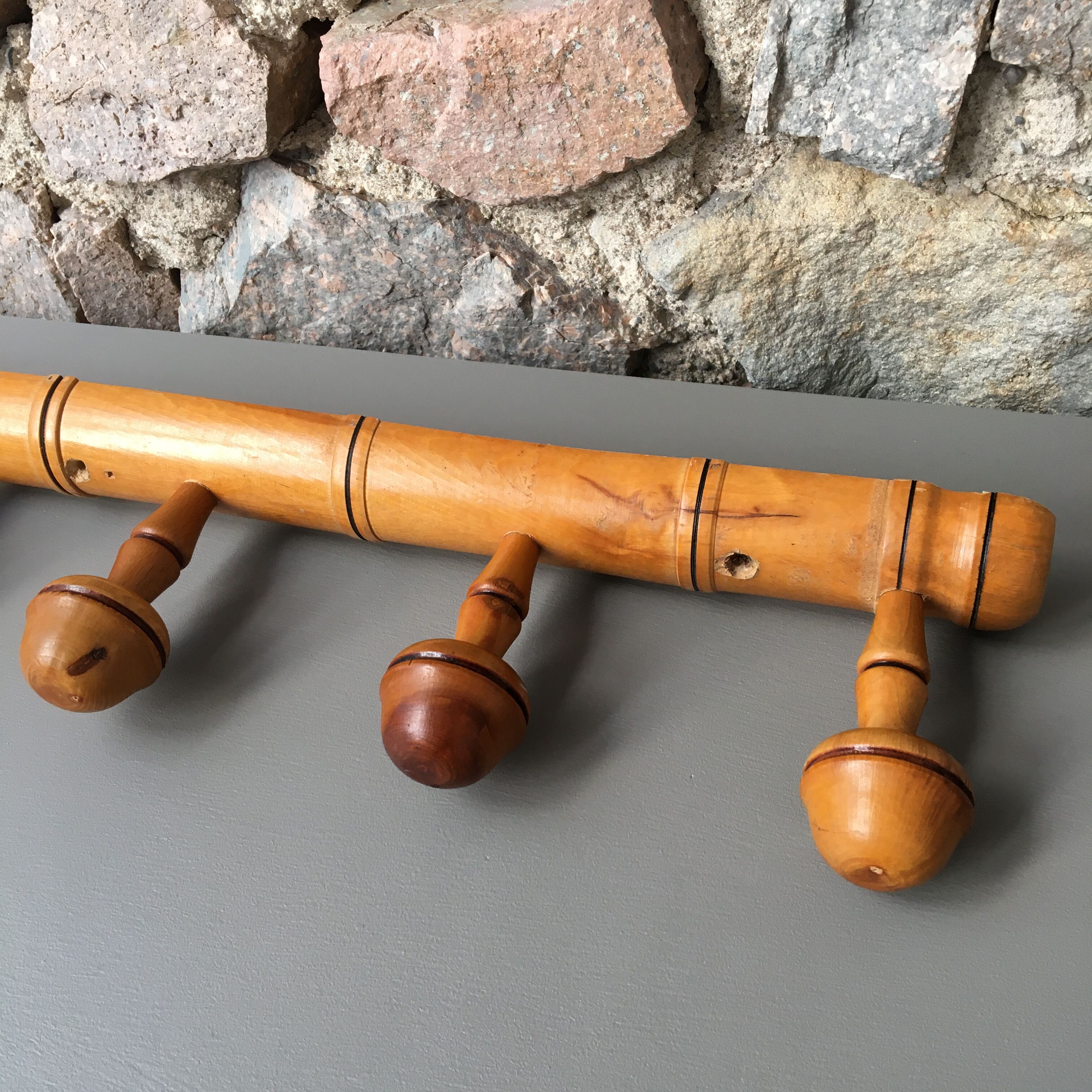 bamboo style wooden hook 5 supports