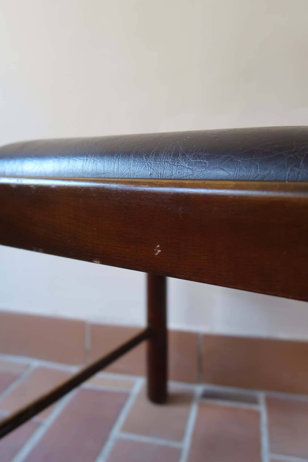 4 brutalist skai chairs (3 lots available)