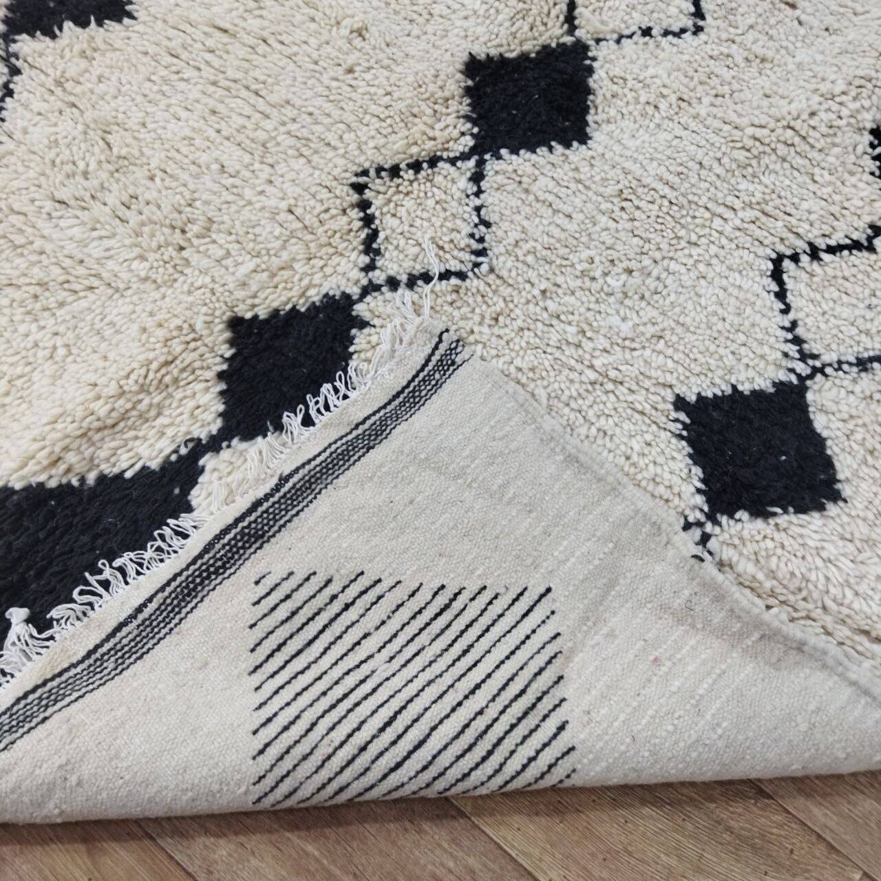 Handmade Moroccan Berber Rug 252 X 145 CM