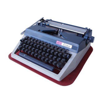 Machine à écrire cyrillique alphabet russe