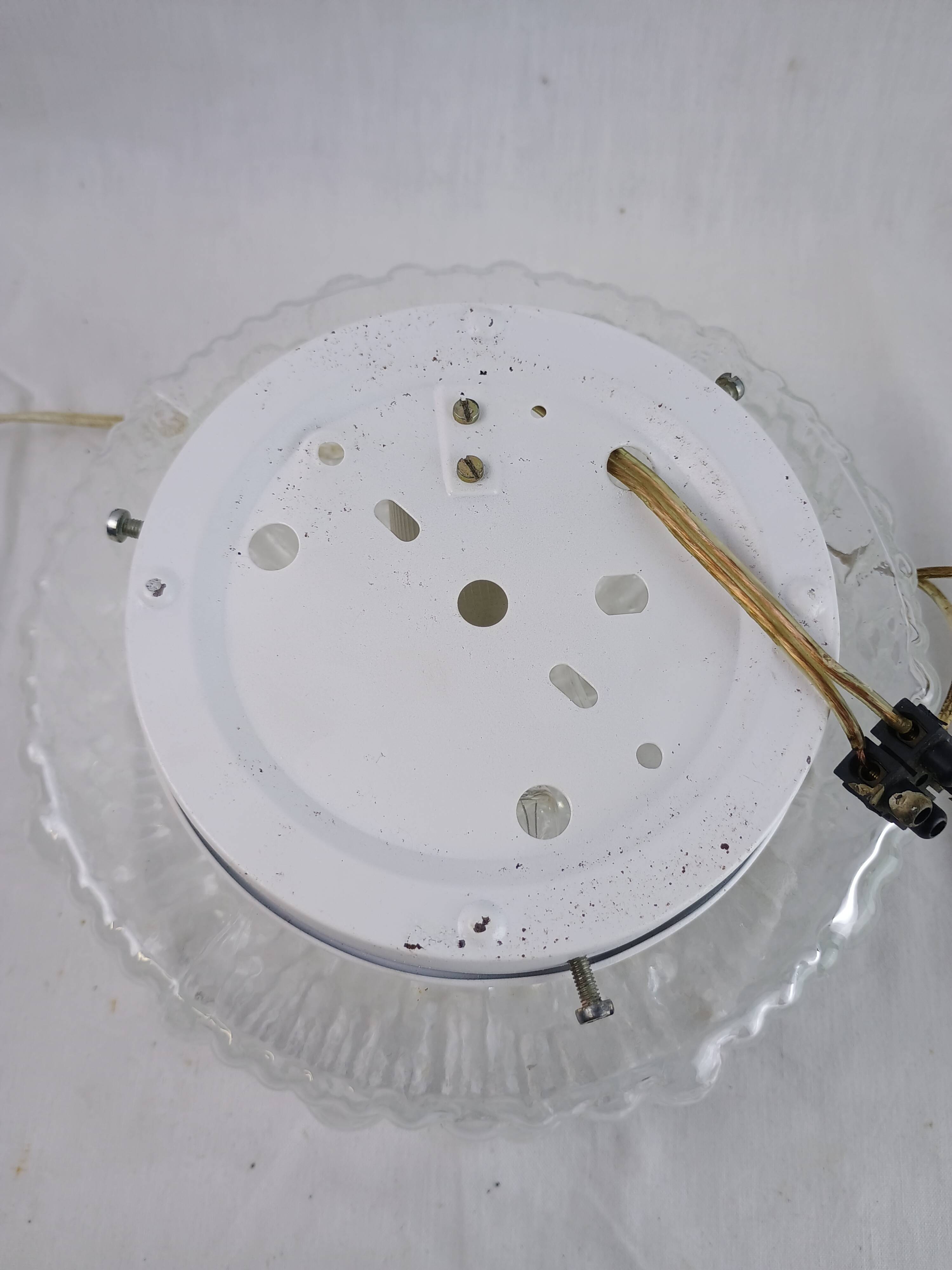 Authentic vintage french ceiling light from the 1960s, pat angem.