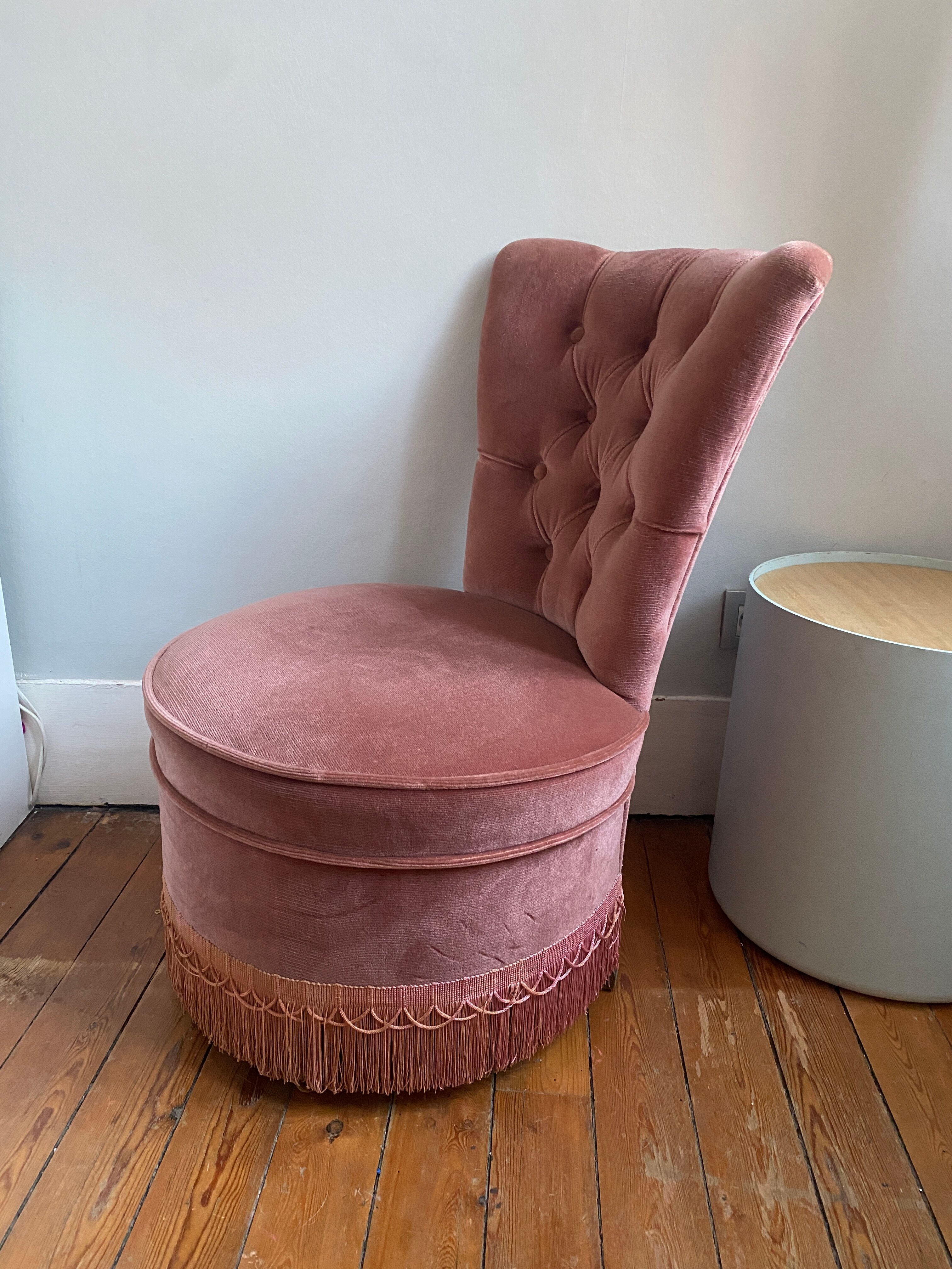 Pink velvet heater