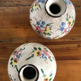 Set of 2 Jérôme Massier Vallauris ball vases / Handwritten signature