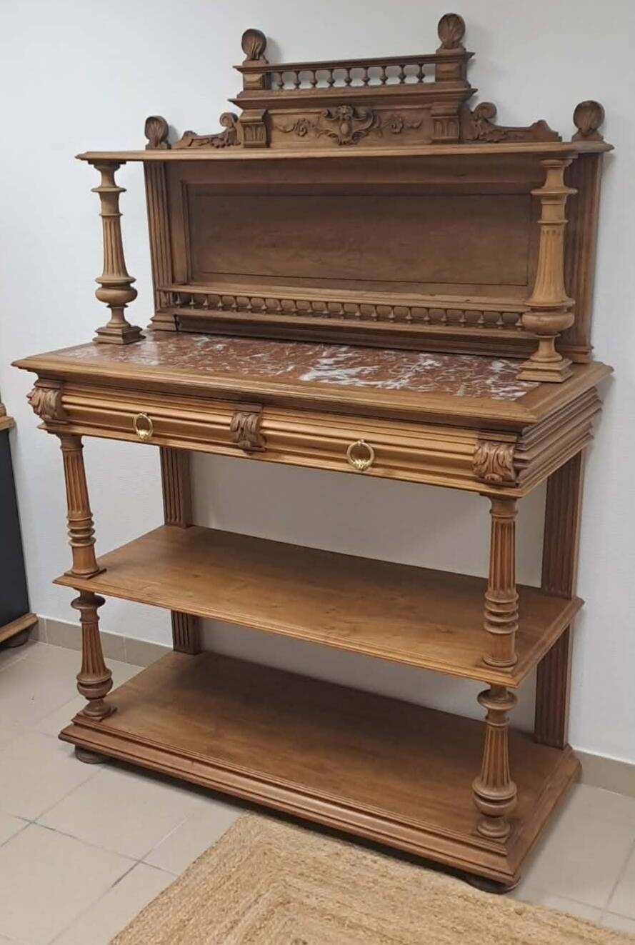 Vaisselier de style Henri II