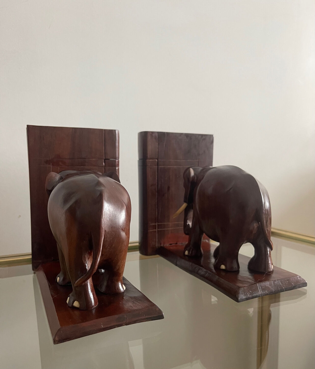 Elephant bookends