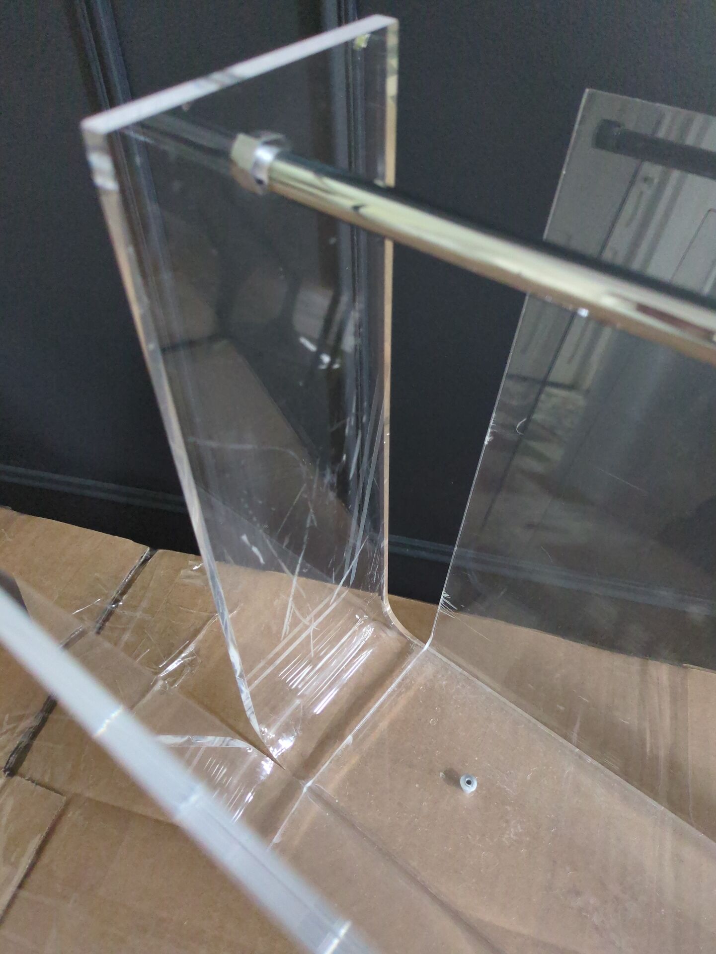 Magazine rack to David Lange