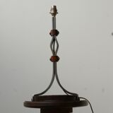 Lampe de table en cuir et en fer du milieu du siècle par Jean-Pierre Ryckaert