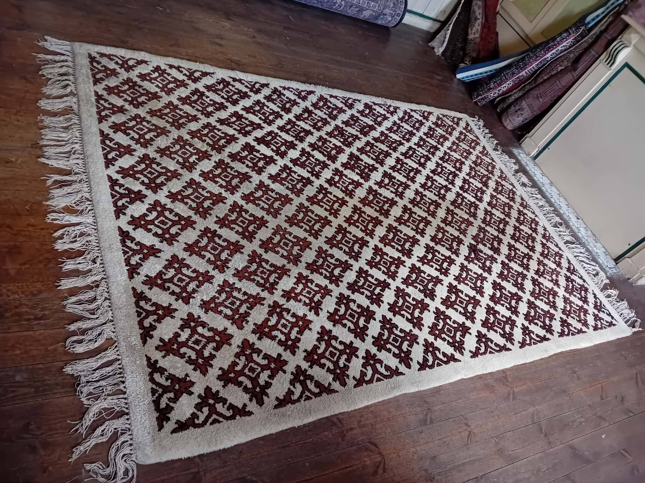 Handmade Kairouan Berber rug 283x200cm