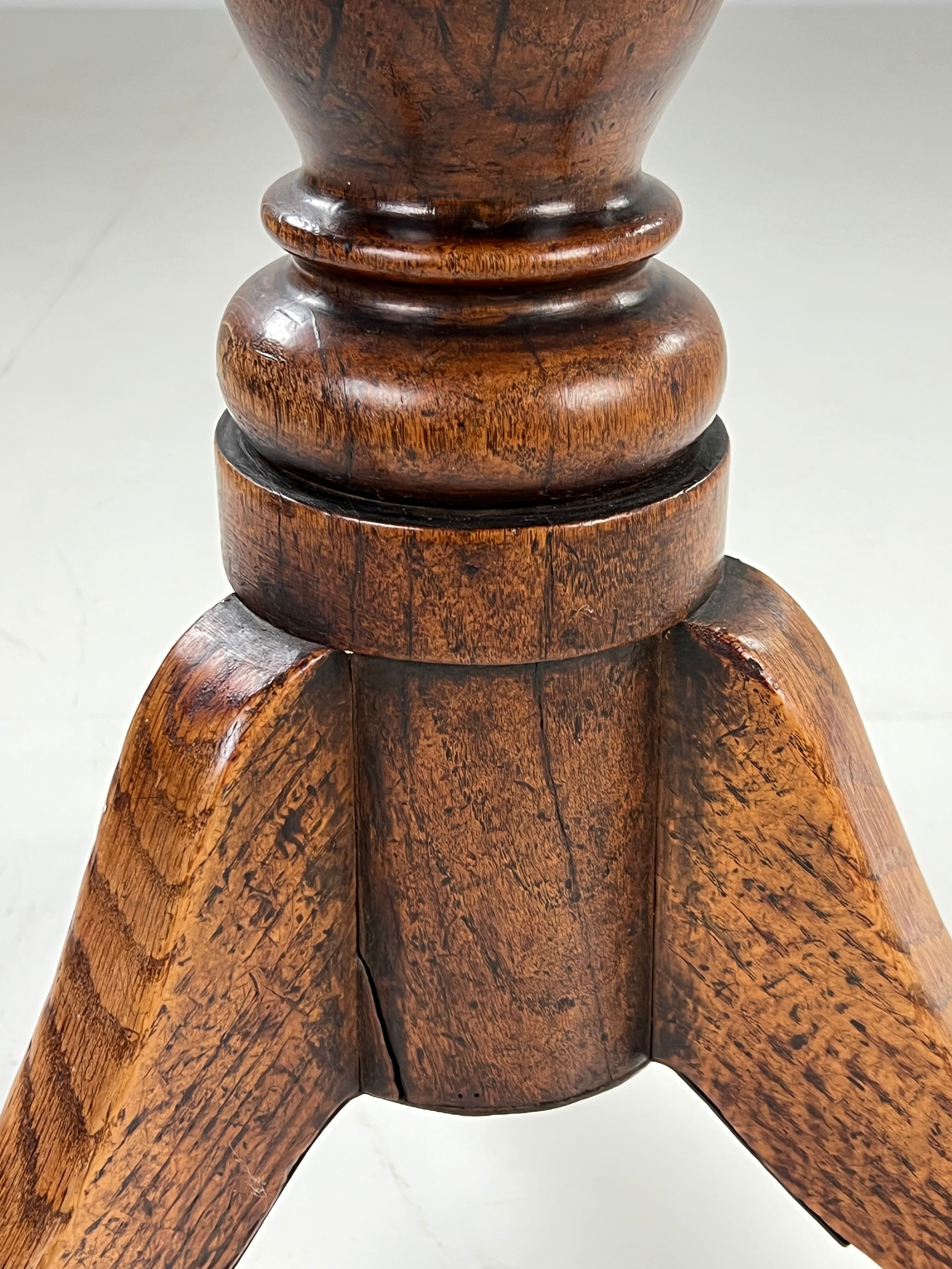 Antique English tilt top table