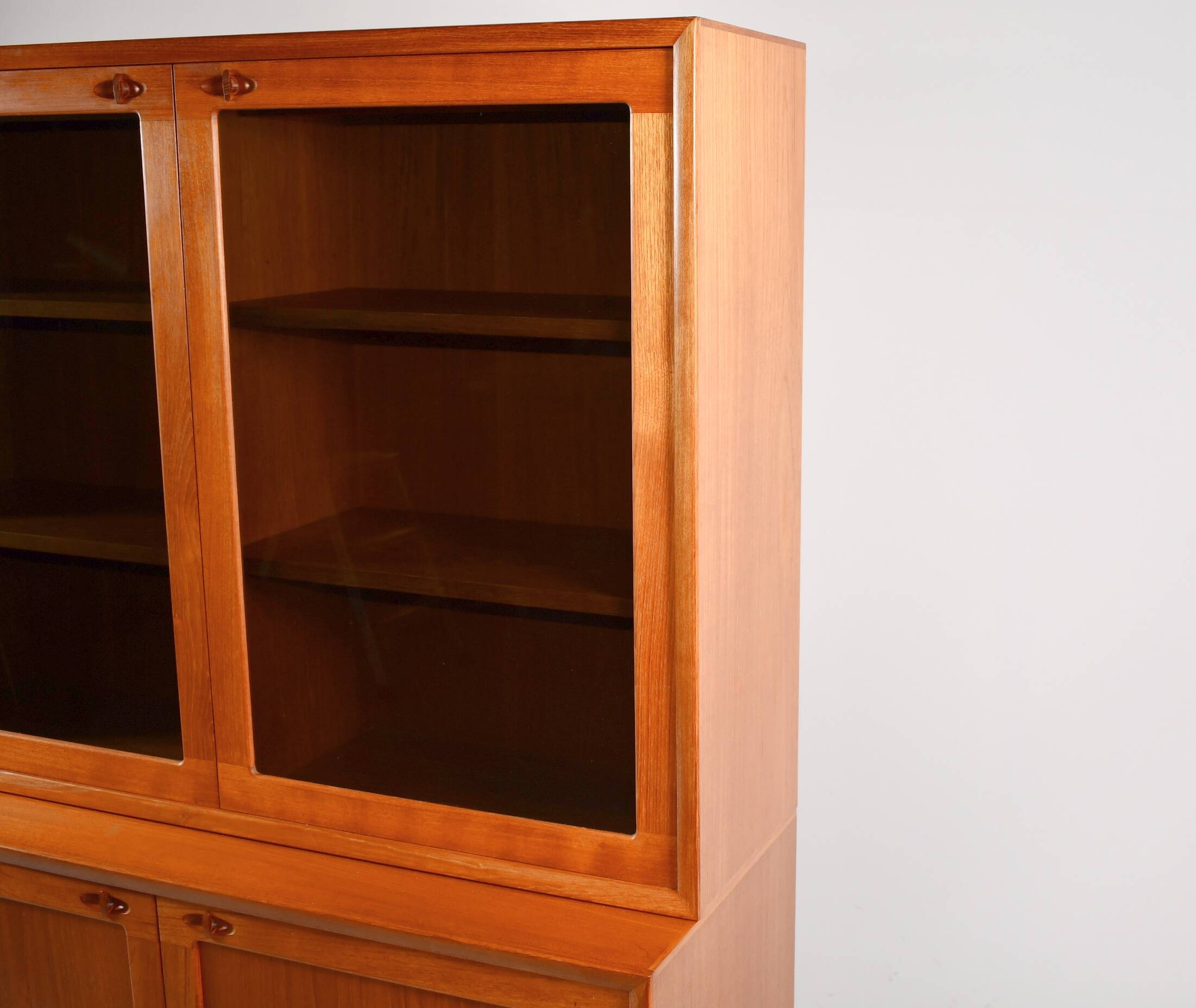 Cabinet en teck danois. H.W Klein. Années 1960.