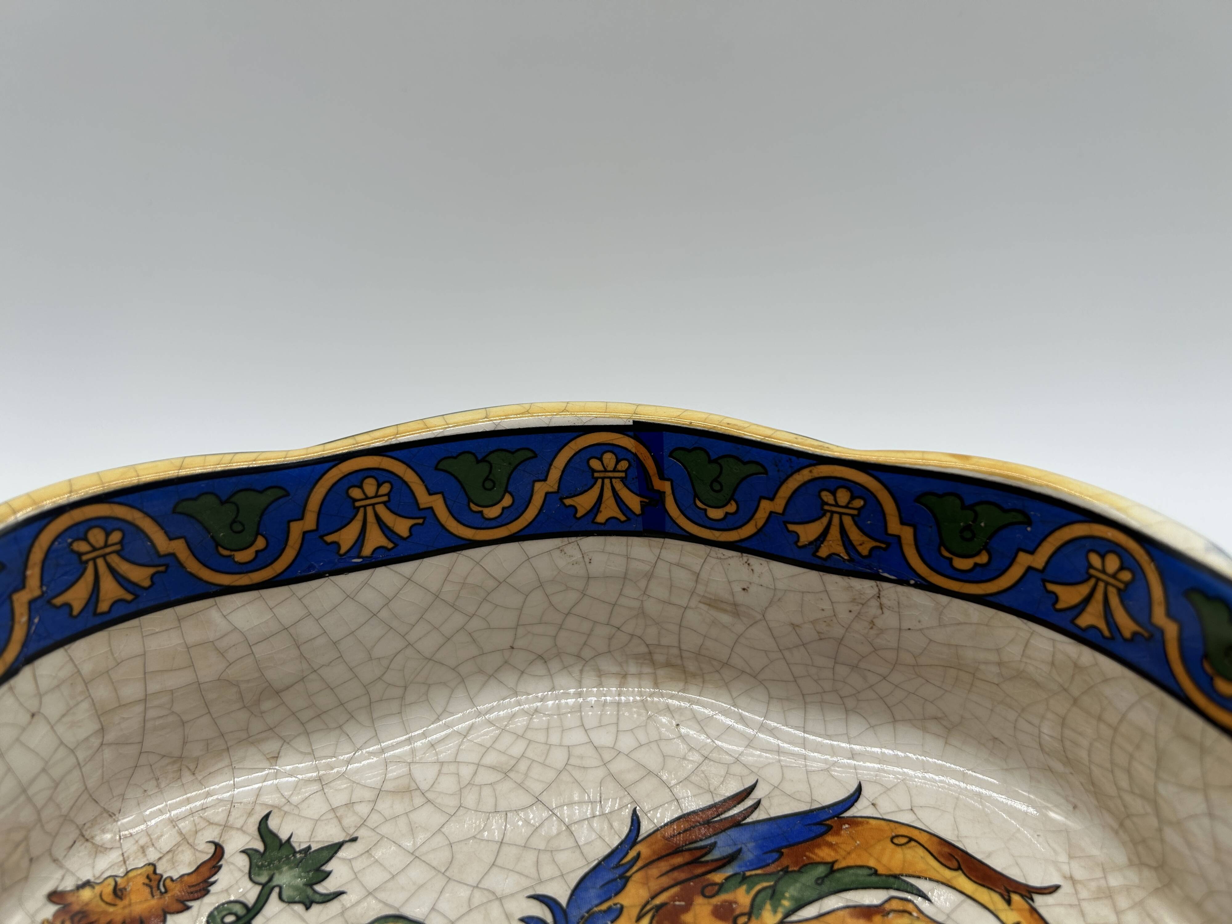 Table centre in earthenware in the style of gien.