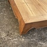 Opium coffee table