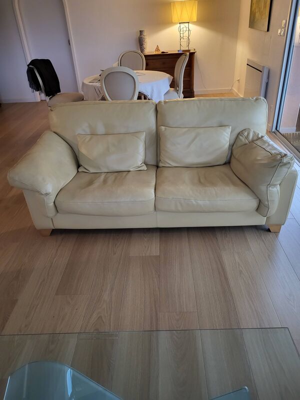 Canapé en cuir Steiner