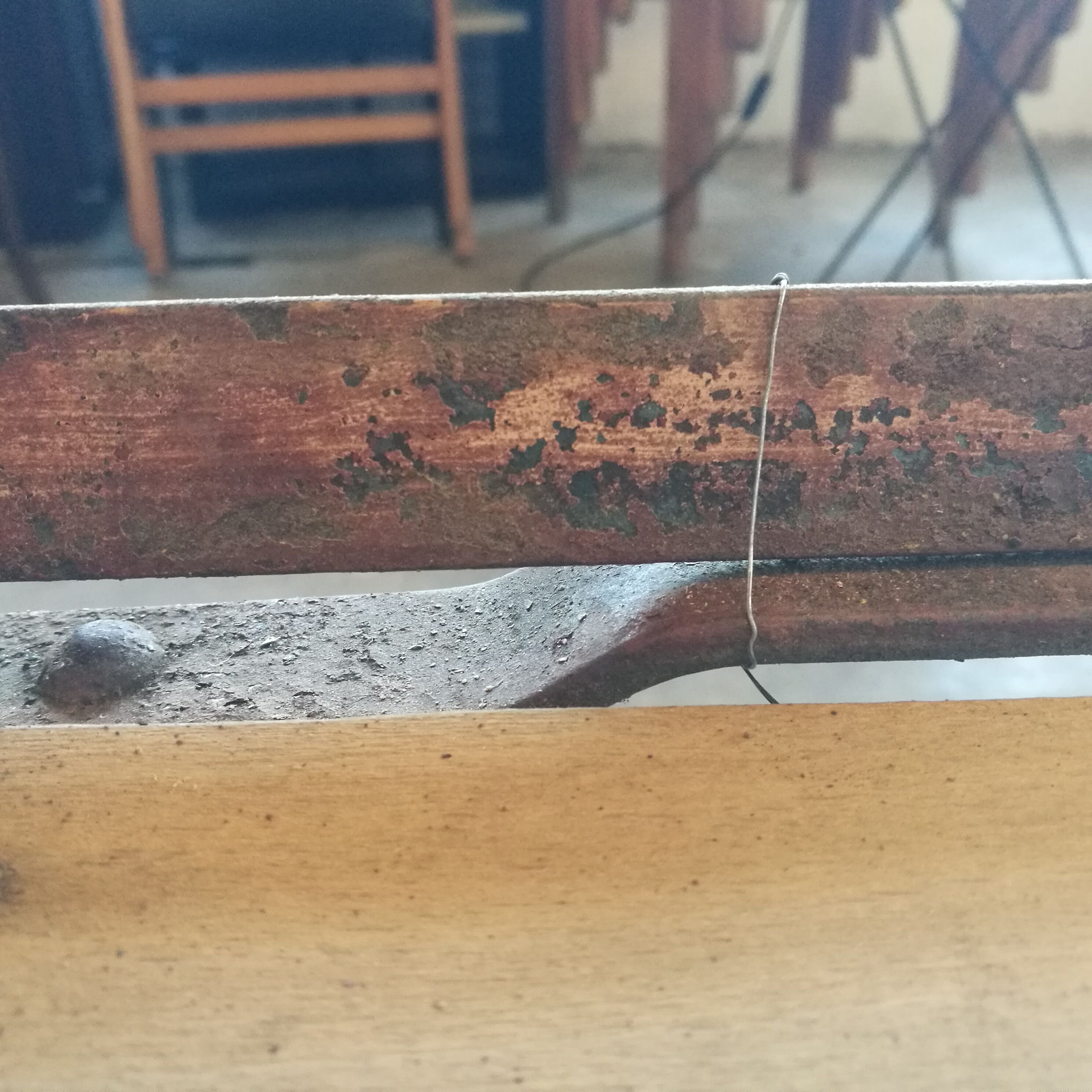 Theatre bench, folding seats