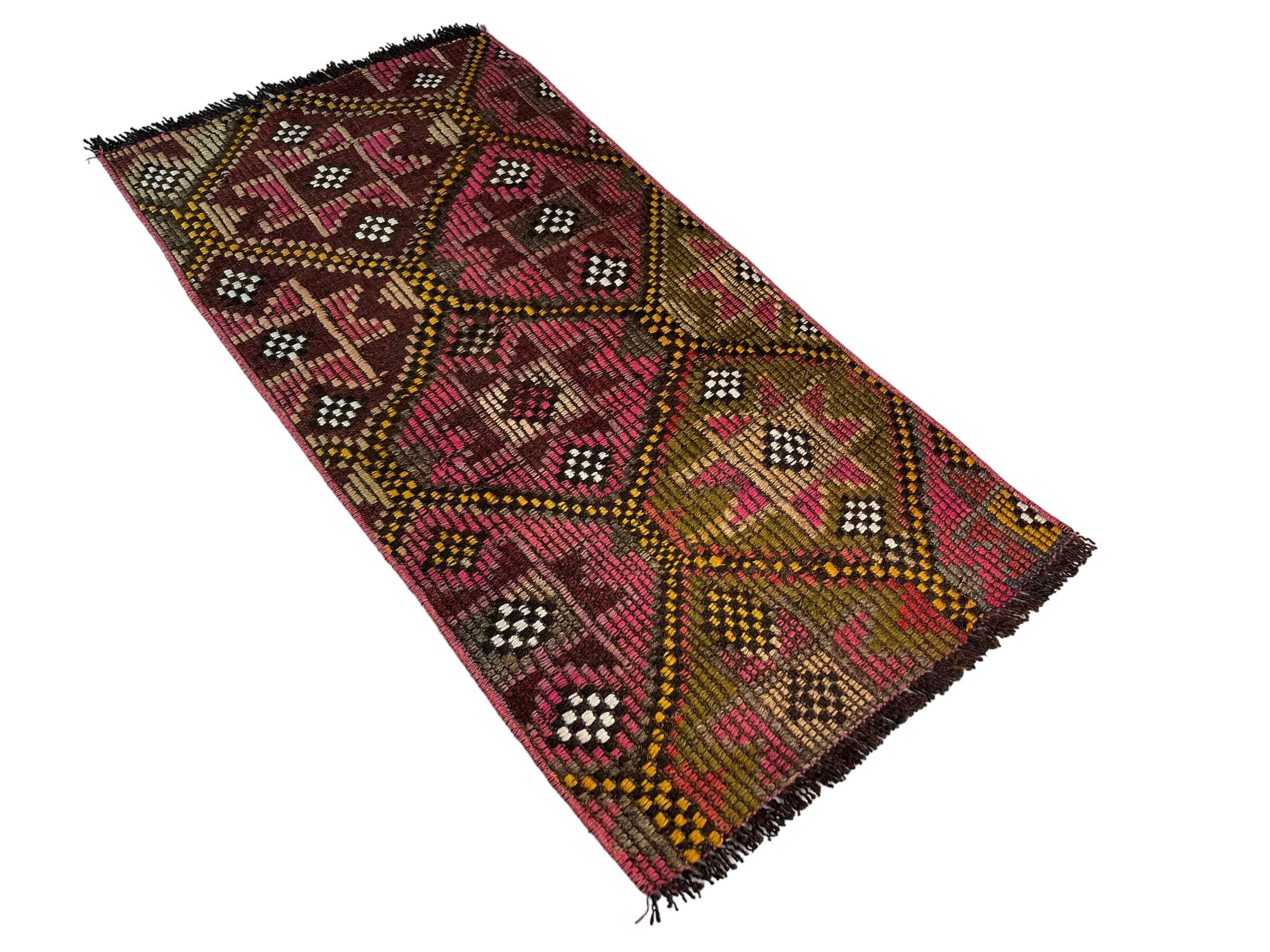 Vintage turkish kilim rug, 103 x 54 cm