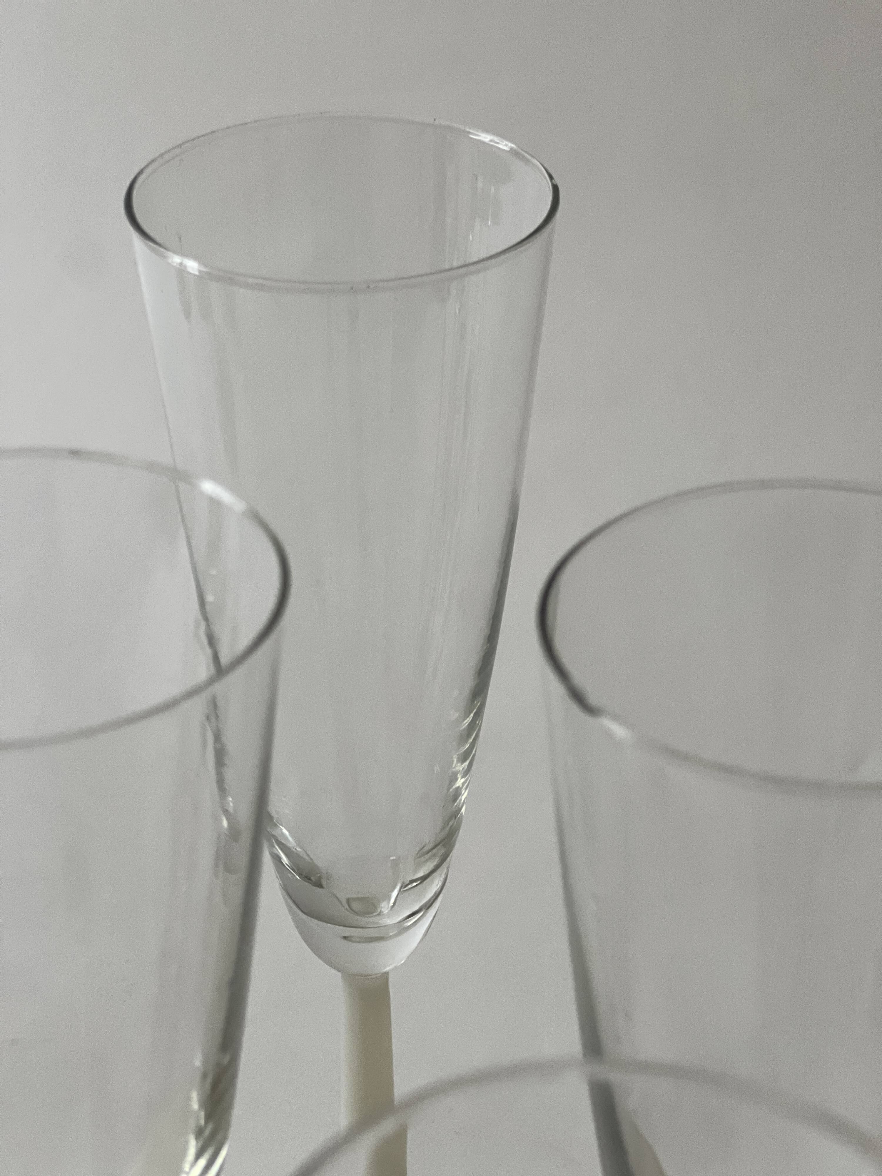 Set of 9 champagne glasses in glass and frosted opaline glass, France 1970