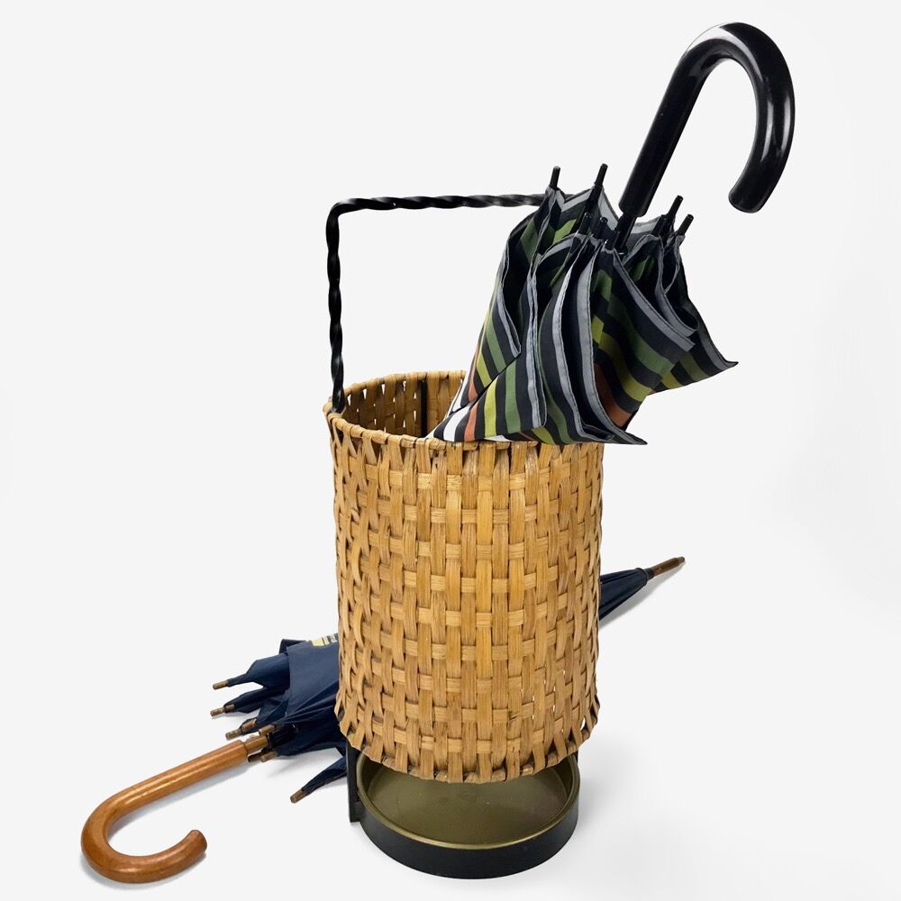 Braided bamboo umbrella holder