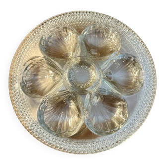 Set of 6 glass oyster plates