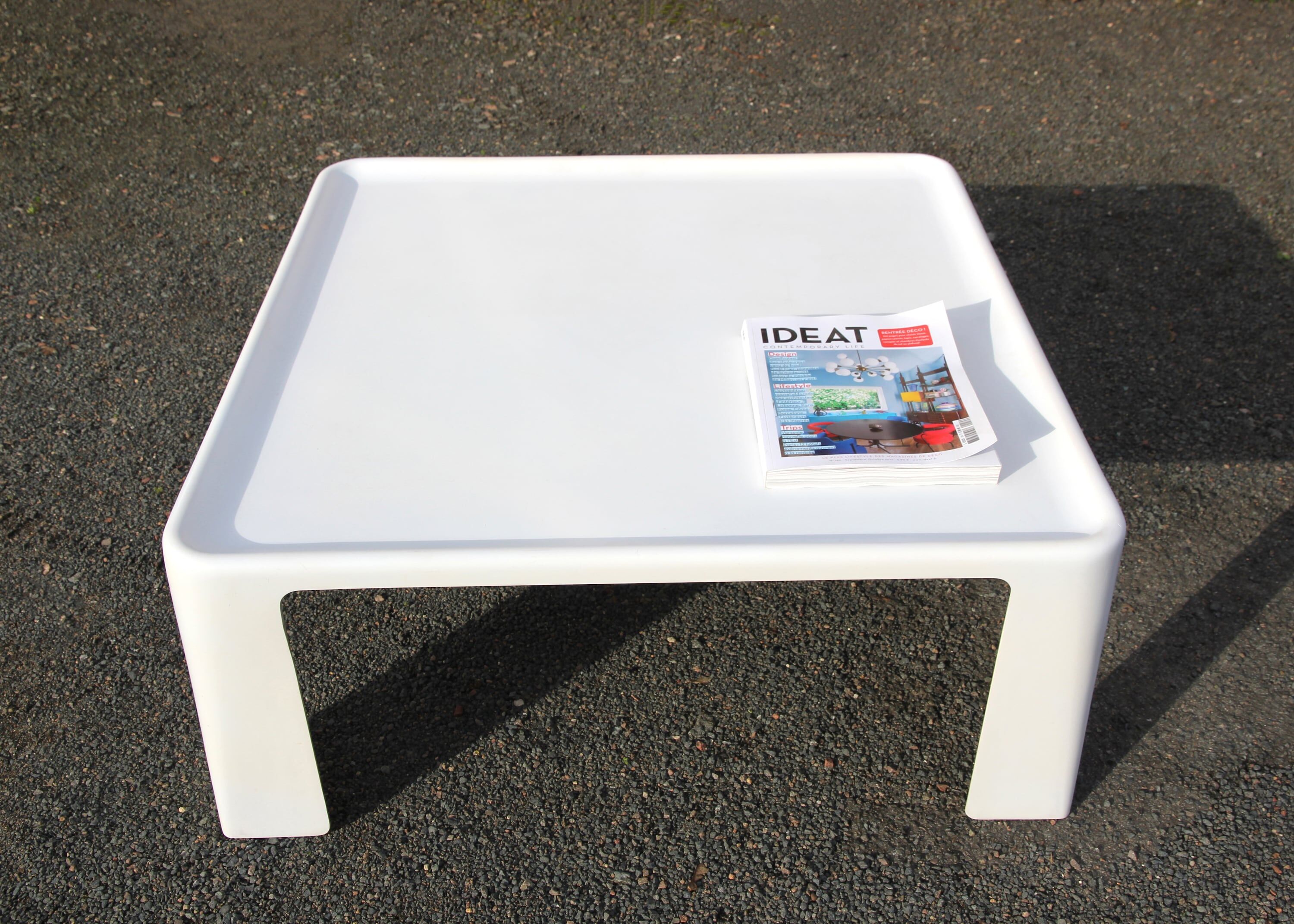 Amanta coffee table by Mario Bellini for C&B, 1960s