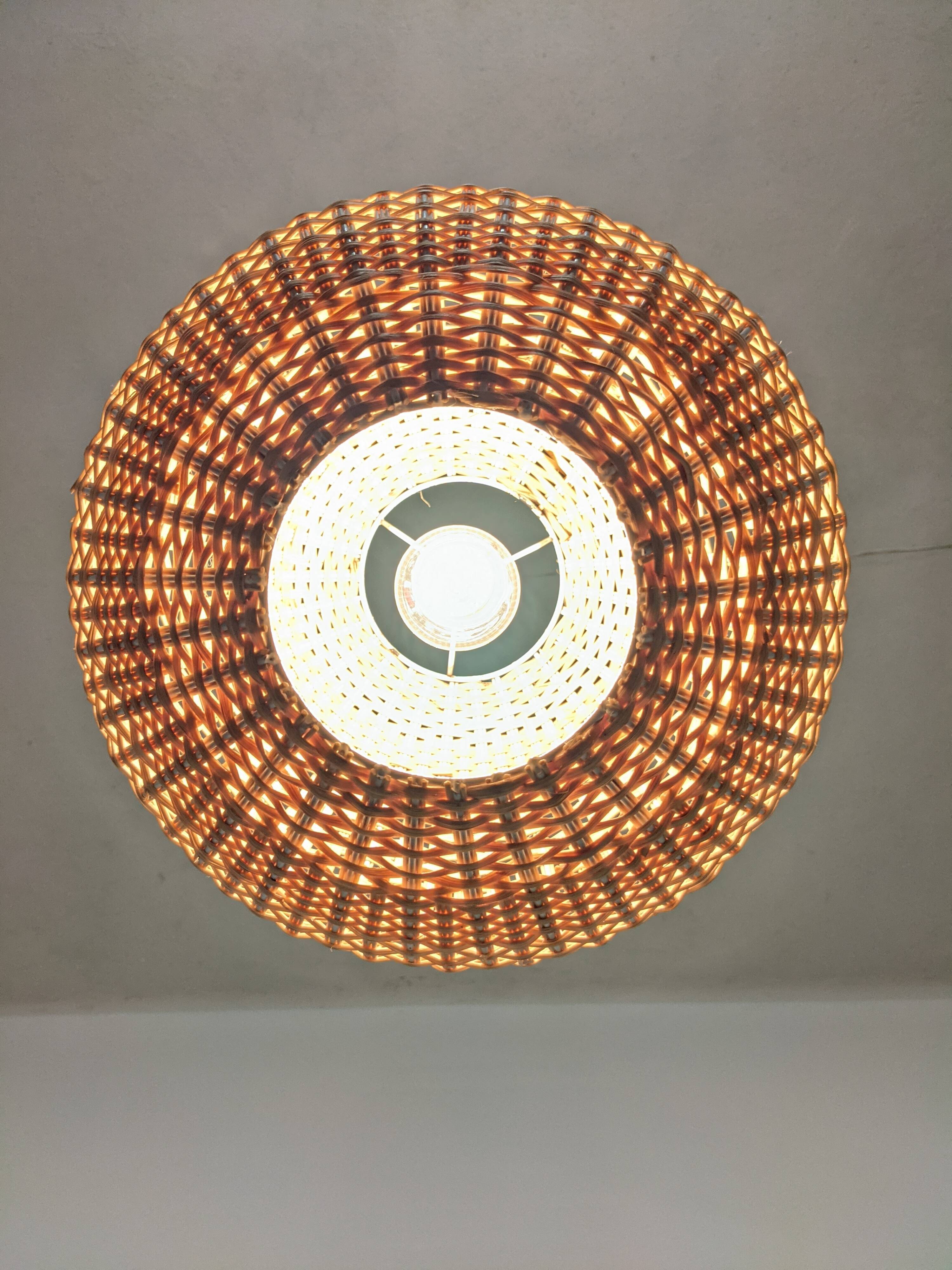 Vintage rattan ball suspension