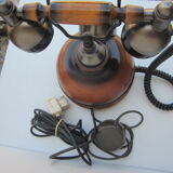Reproduction of an old telephone in the early 1900s