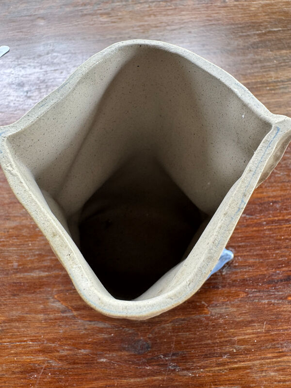 Vase trompe-l’œil en céramique – Céramique d’atelier contemporaine