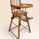 Chaise haute pour enfant en bois courbé