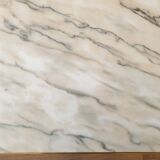 Table basse en marbre et laiton style Louis XV