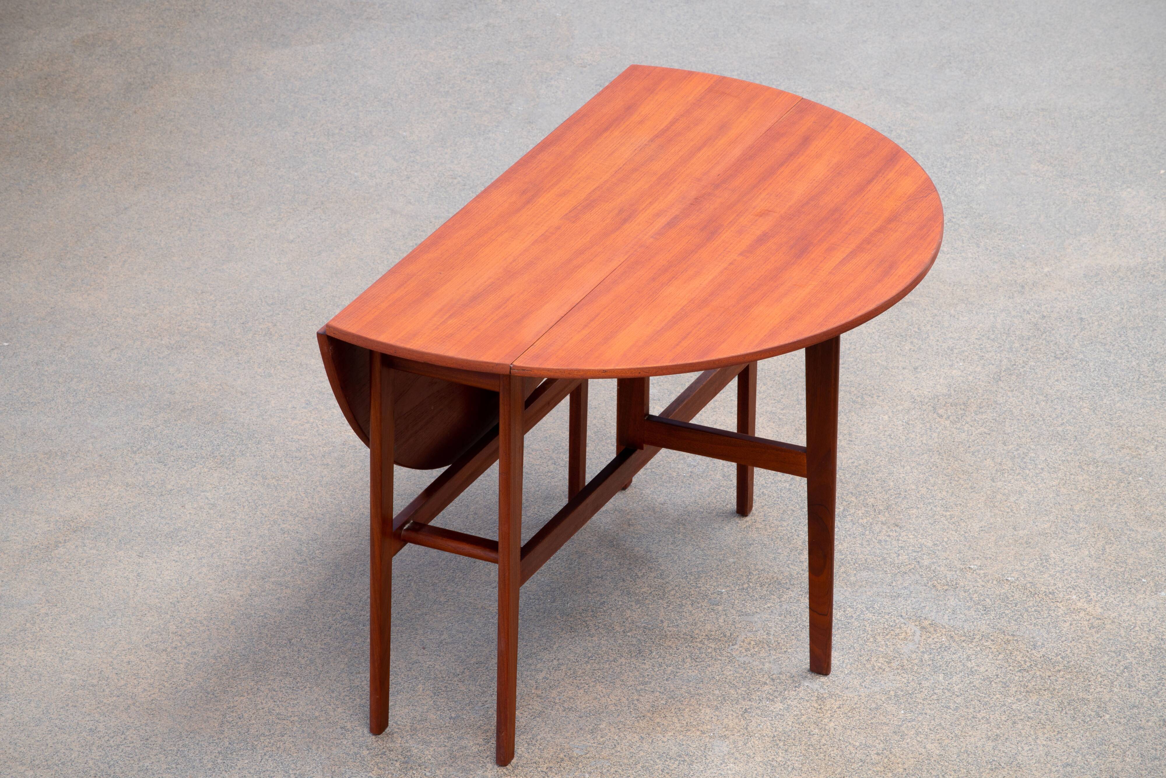 Table à manger scandinave vintage 1960