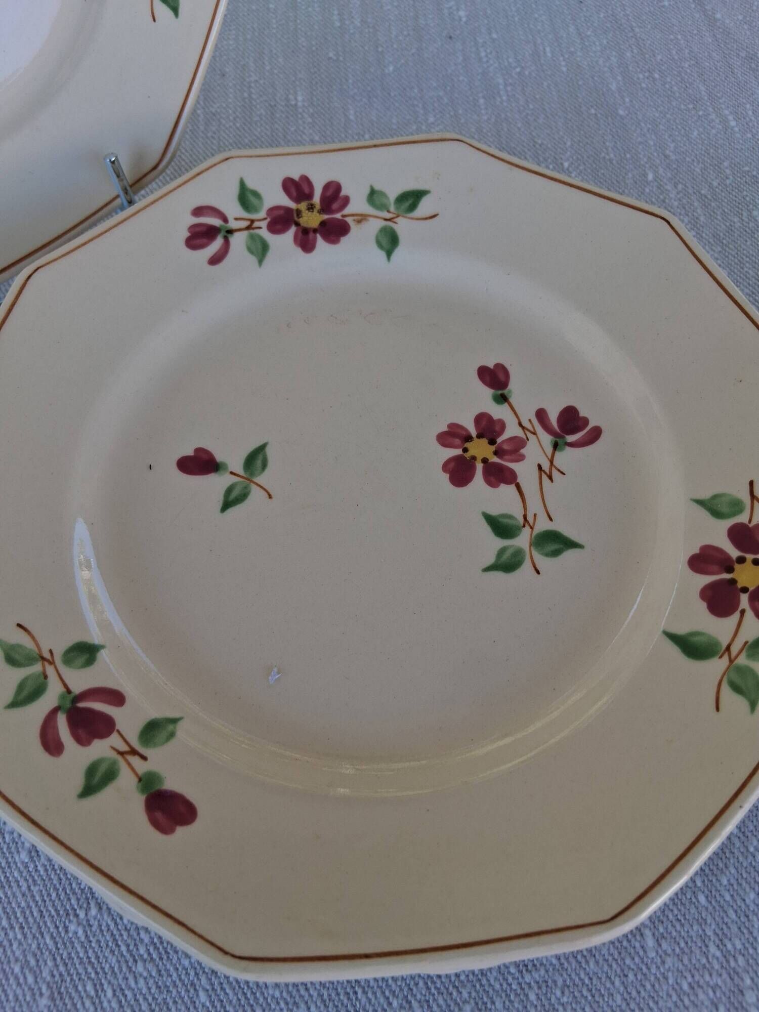 Set of 6 vintage dessert plates from Moulin des Loups in good condition.