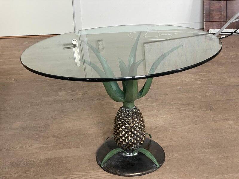 Art Deco pineapple side table in brass and iron, attributed to Maison Jansen, 1972