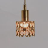 Deux suspensions en laiton doré et cristal, de Palwa, design 1960