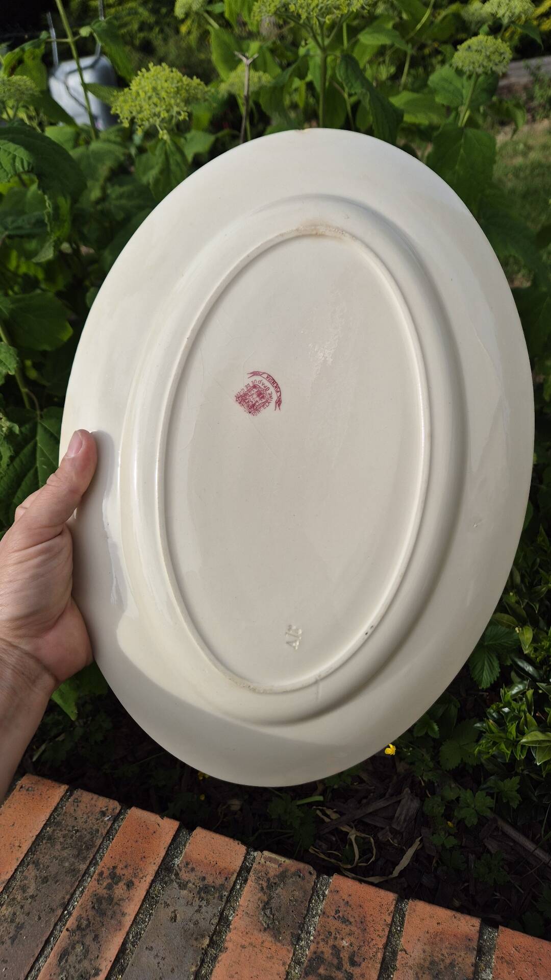🍽️ Large antique oval dish – Opaque porcelain from Gien – Fuchsi decoration