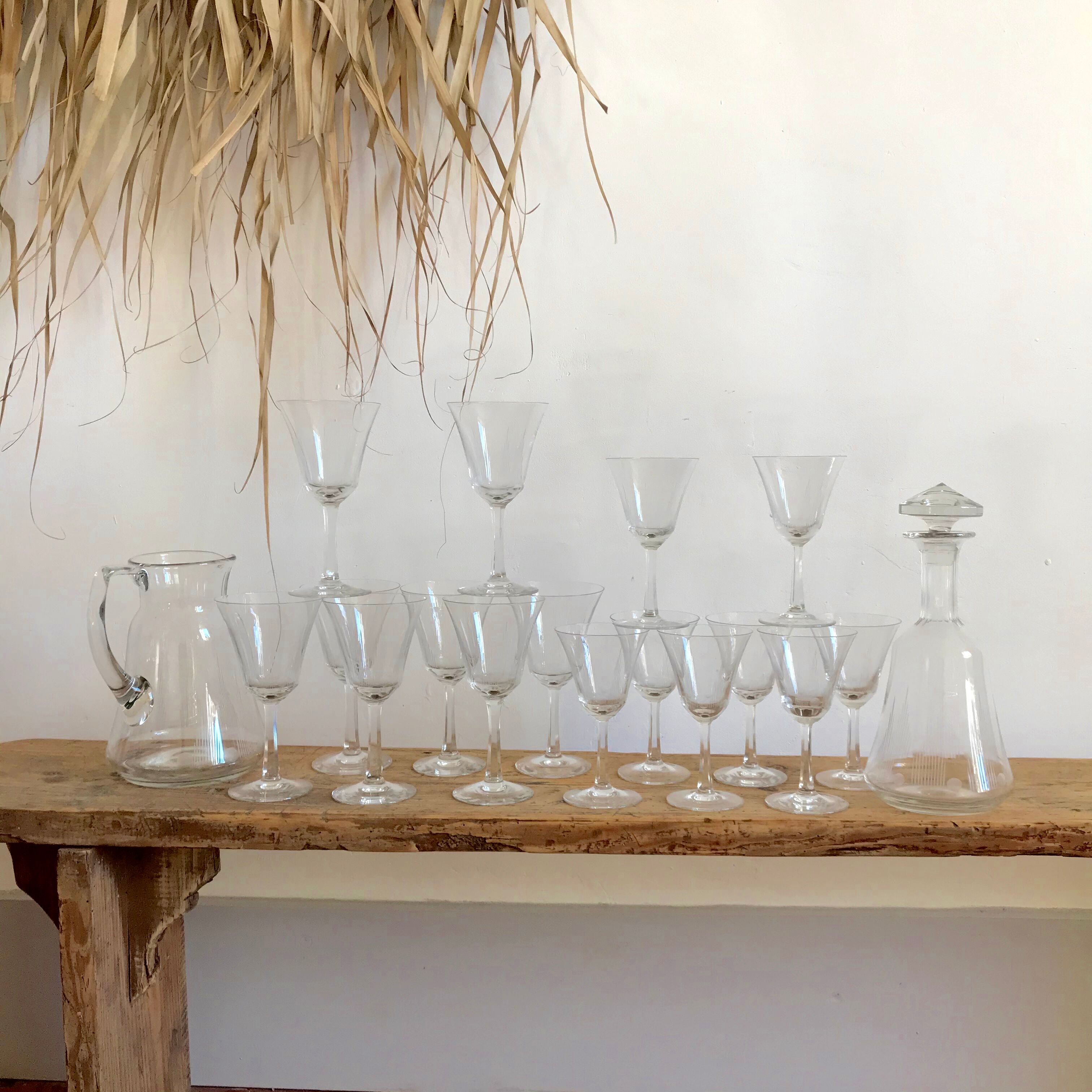 Chiseled glass and carafes