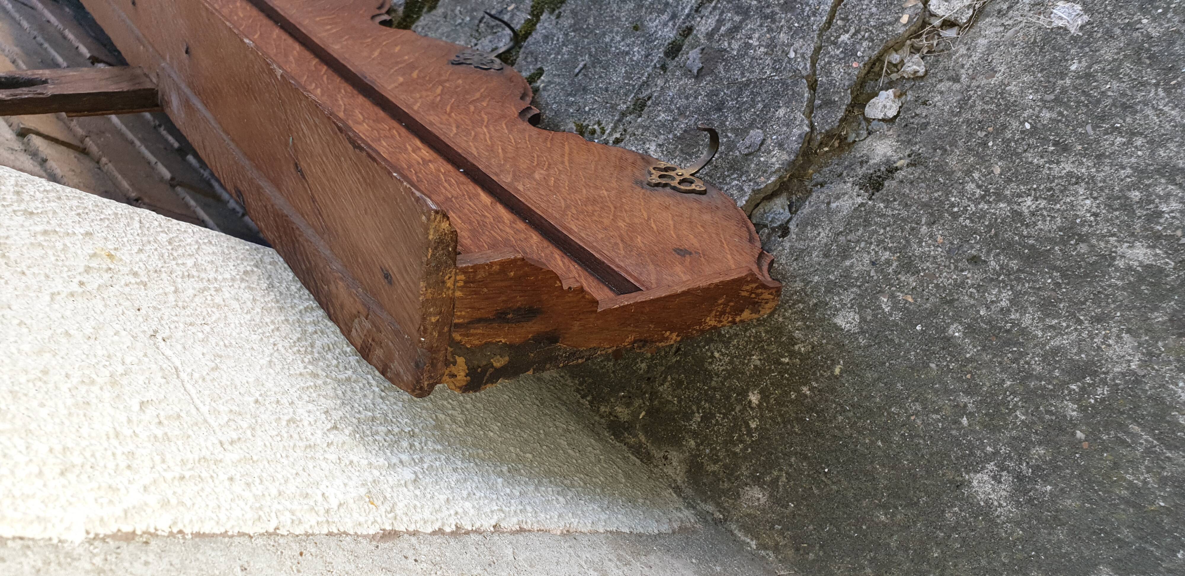 Alsatian suspended cornice