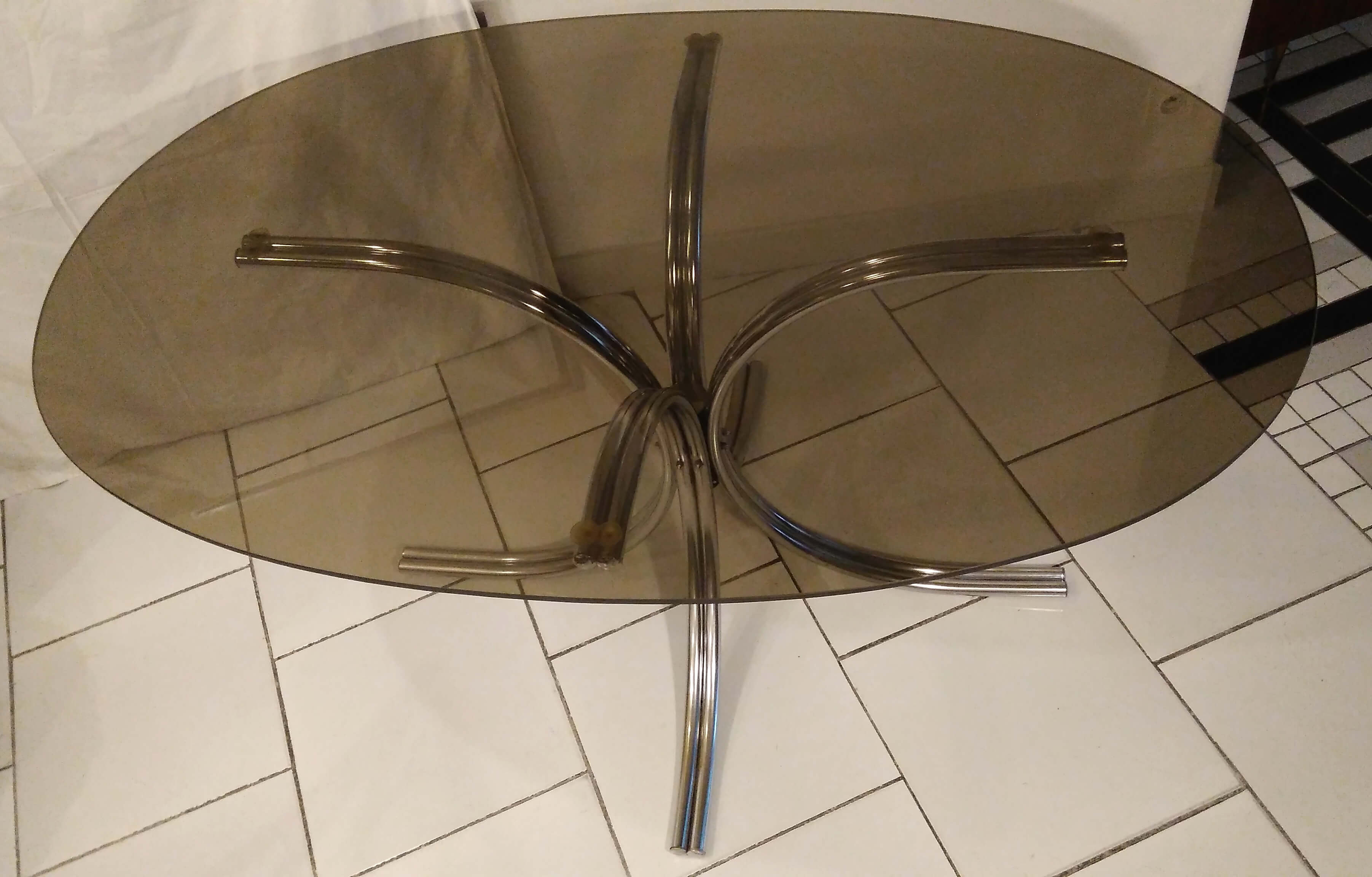 Oval table 1970