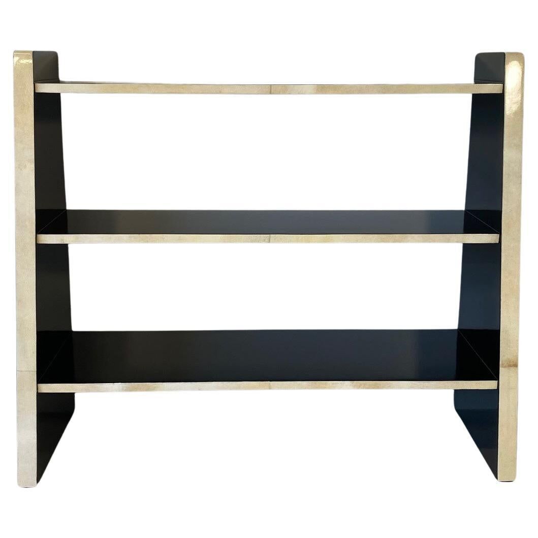 Italian Art Deco Bookcase in Parchment and Black Lacquer