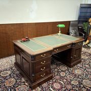 Classic English Vintage Desk Partnerdesk