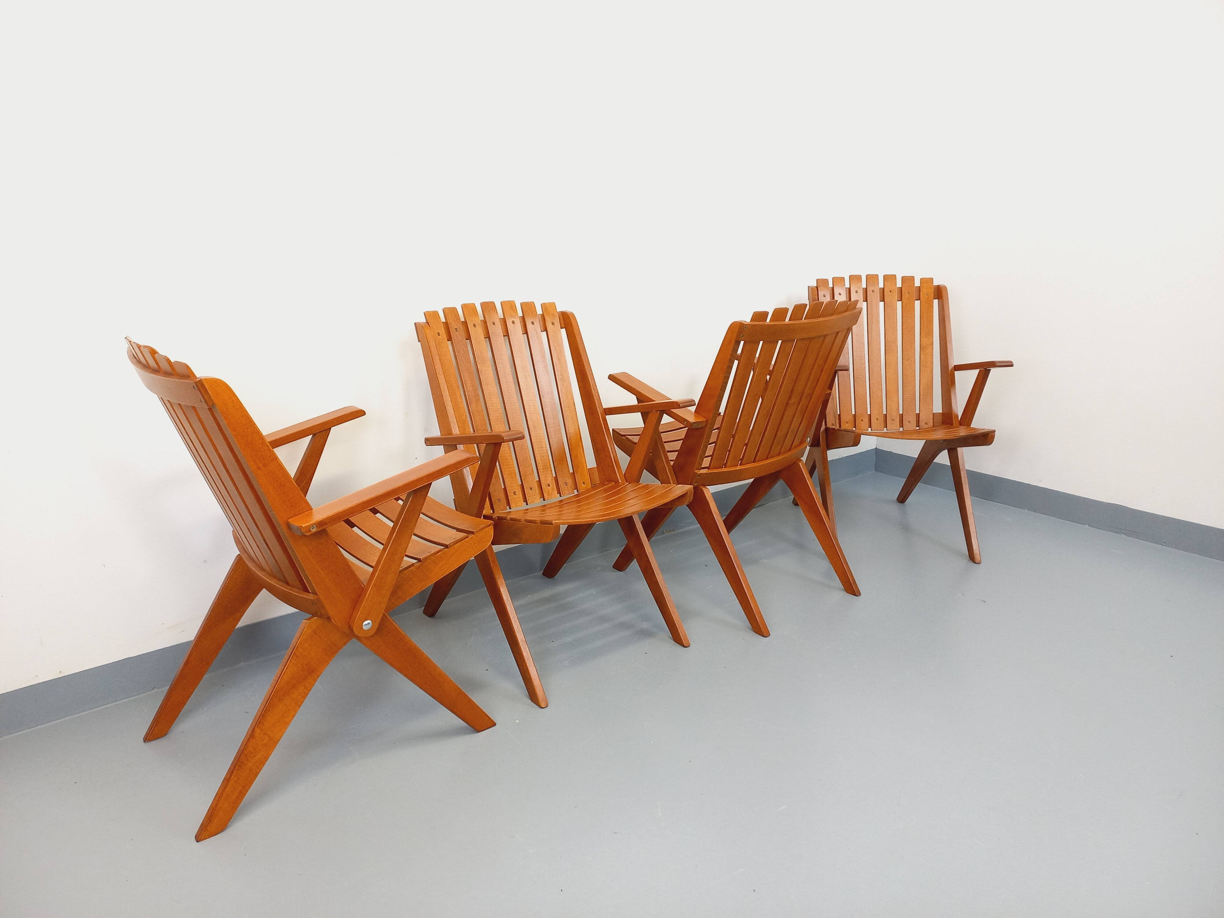 Set of 4 vintage garden chairs made of beech wood from the 1960s.