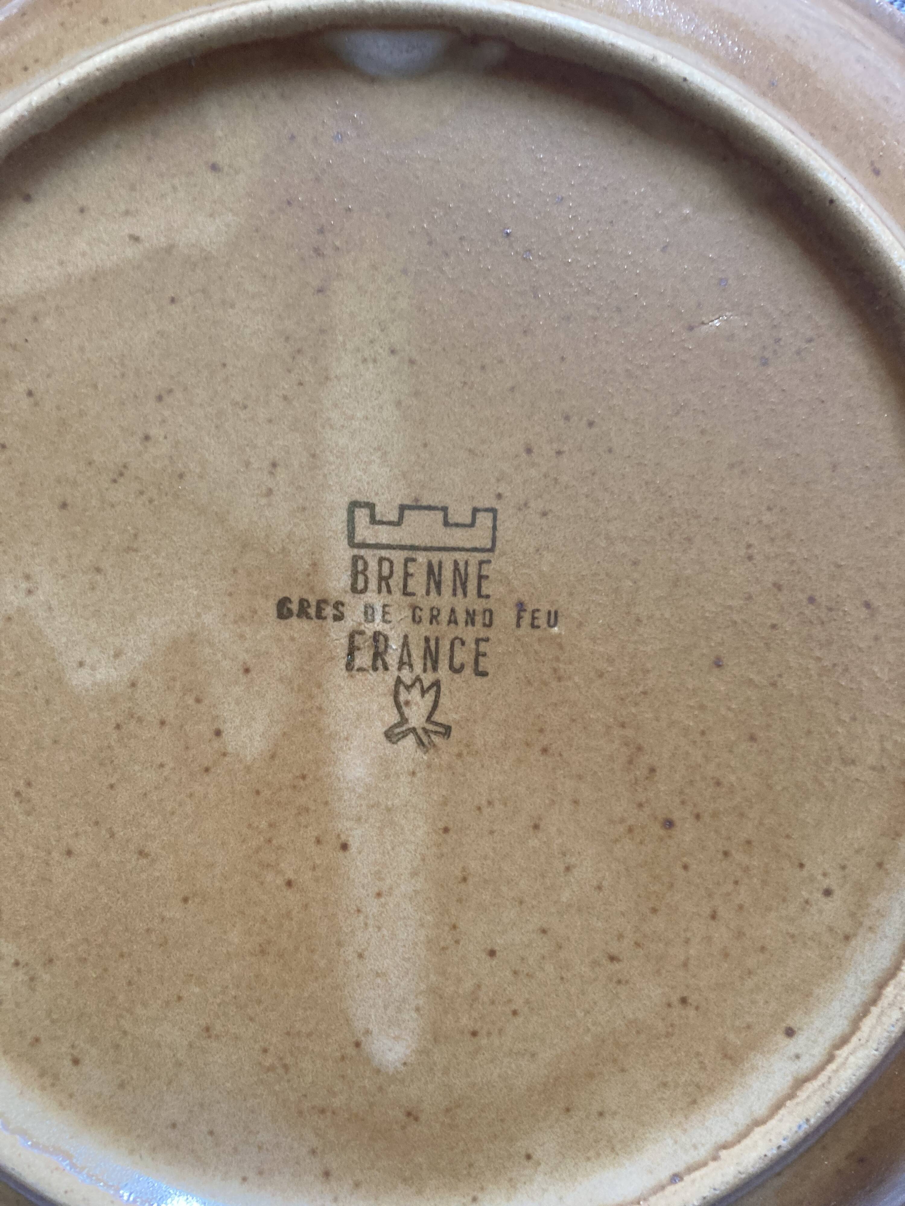 8 vintage hollow plates in Bern stoneware