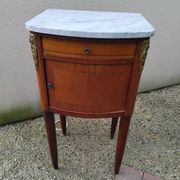 Table de chevet ancienne style Louis XVI