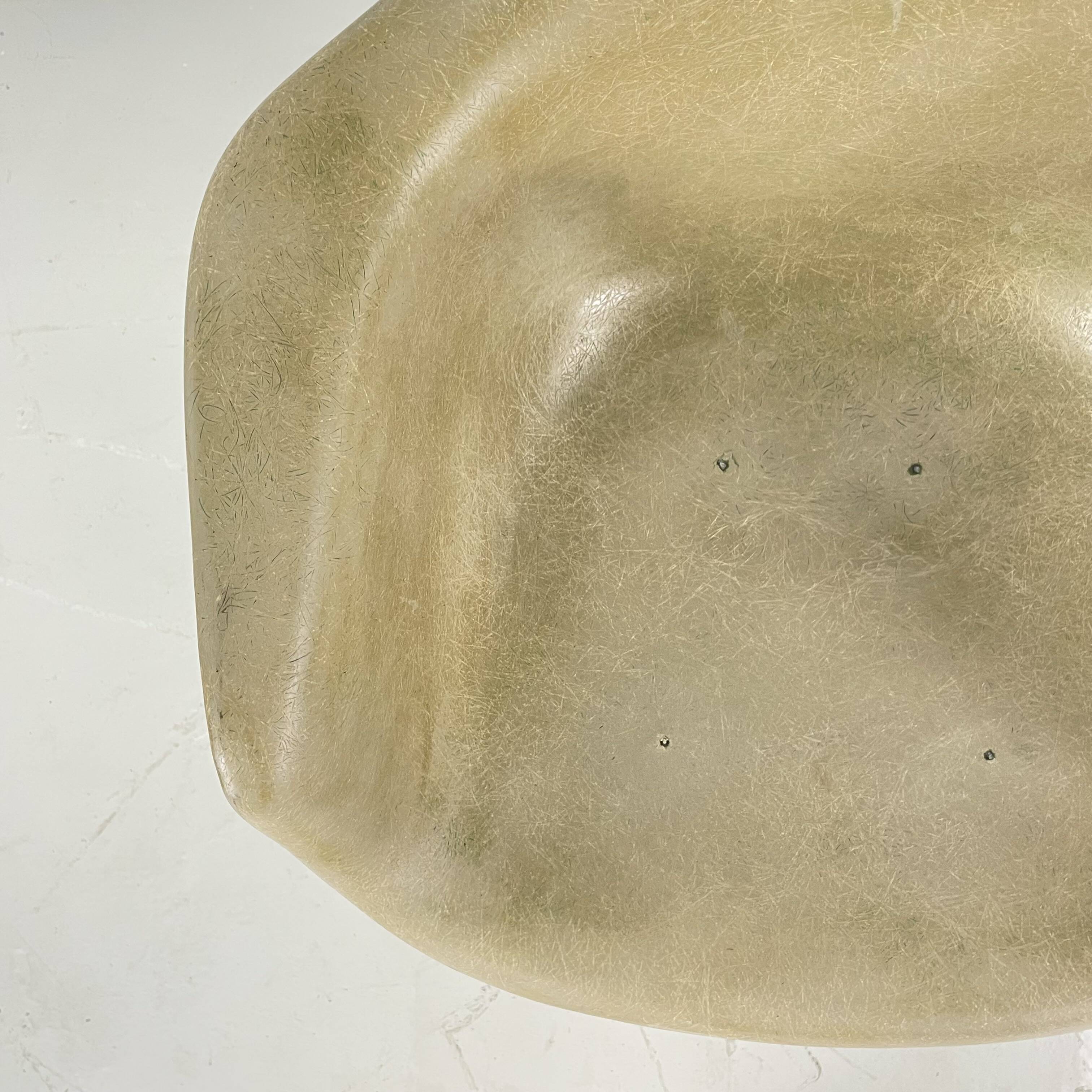 Eames Herman Miller DAX fibreglass chair in seafoam green