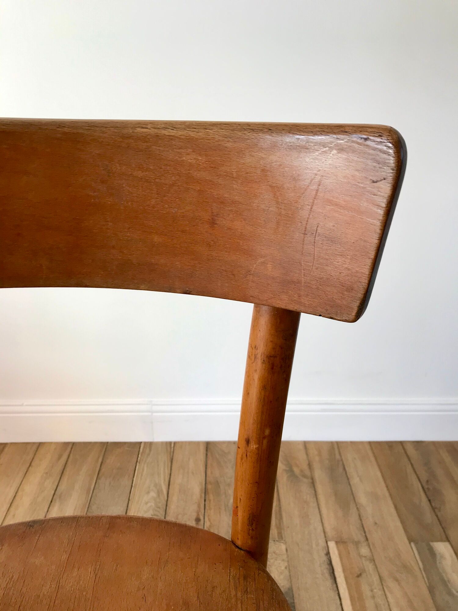 Thonet bistro chair in curved wood early twentieth century