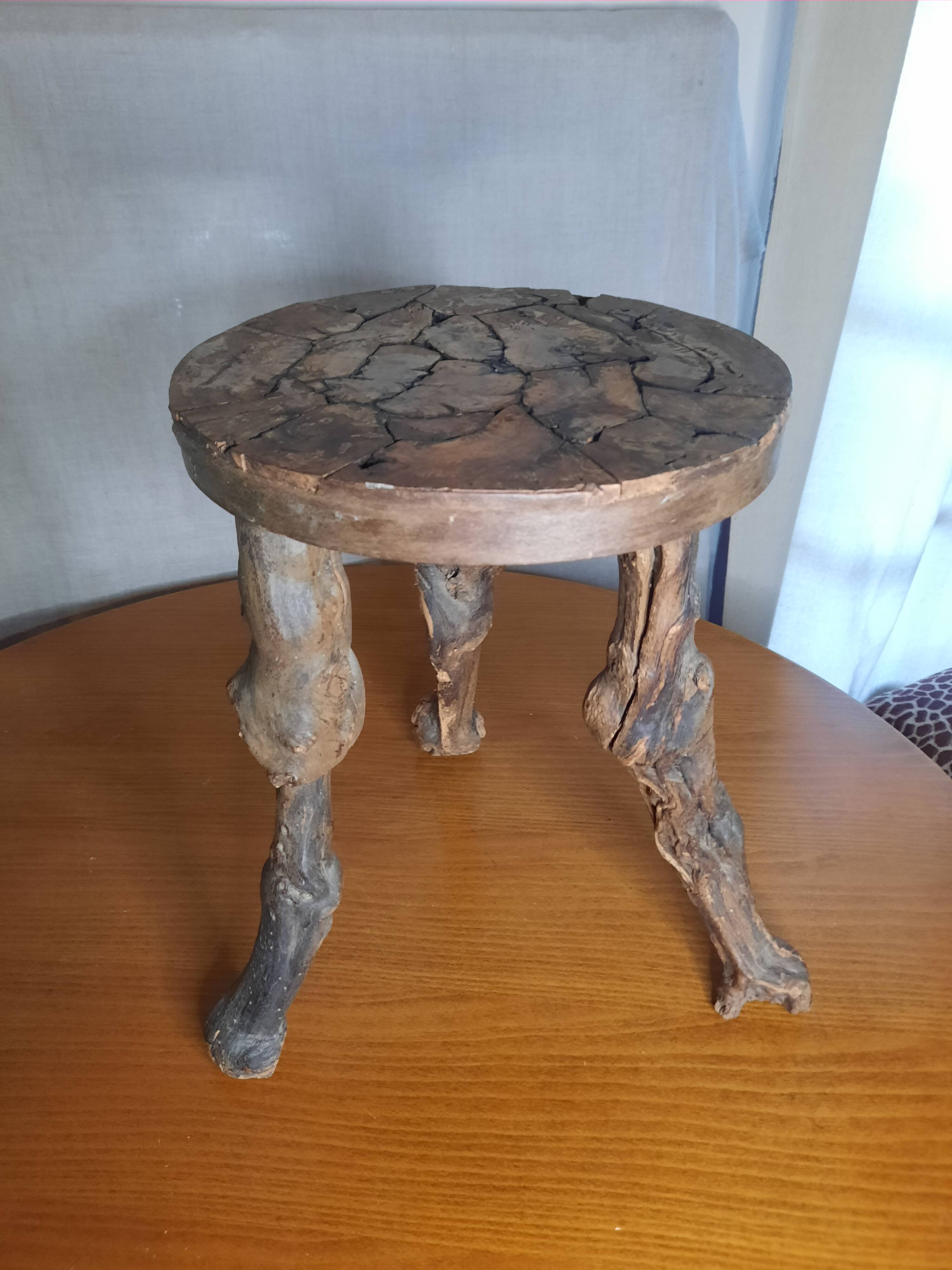 Tabouret ancien ceps de vigne