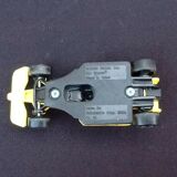 Voiture miniature  " collector " jordan buzzin hornets racing hot wheels (2000)