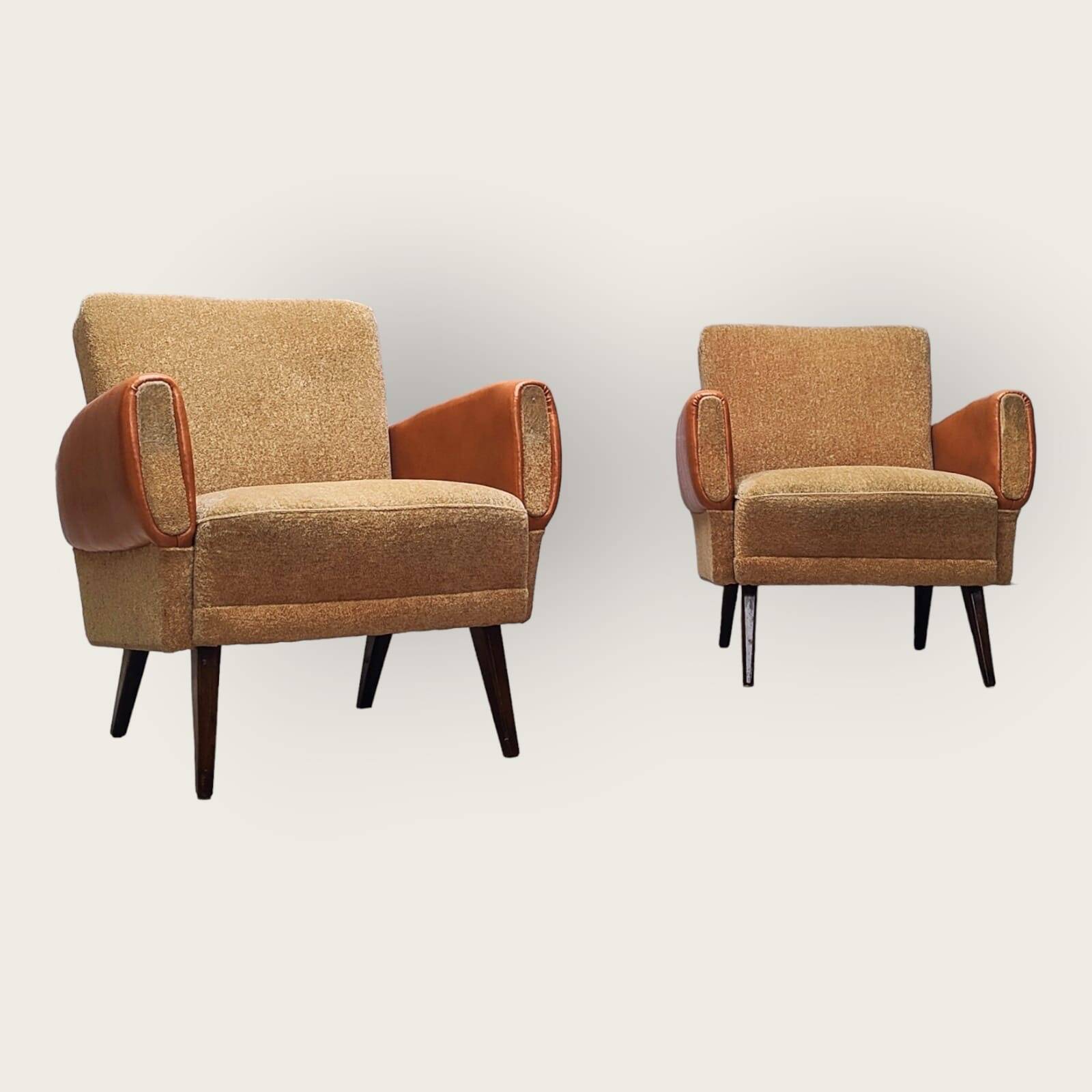 Twee mid century fauteuils