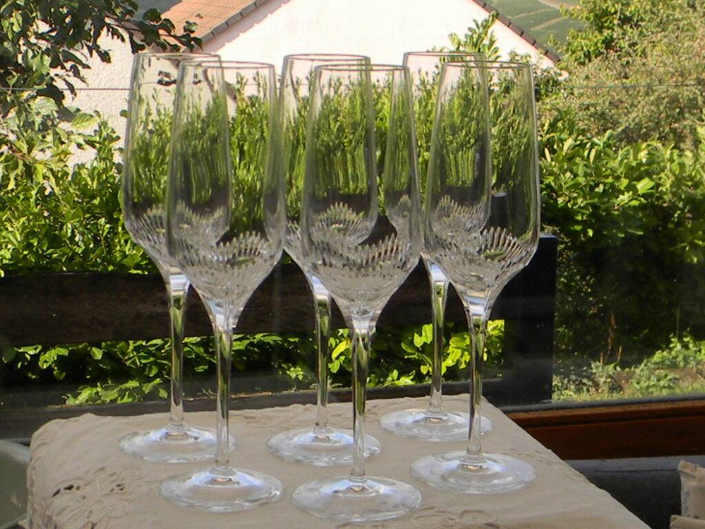 Set of 6 ARQUES crystal champagne flutes. BAVELLA model.